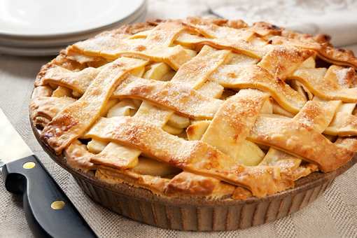 8 Best Shops for Apple Pie in Massachusetts!
