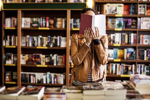 9 Best Bookstores in Massachusetts!