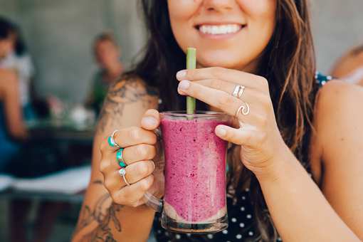 5 Best Spots for Smoothies in Massachusetts!